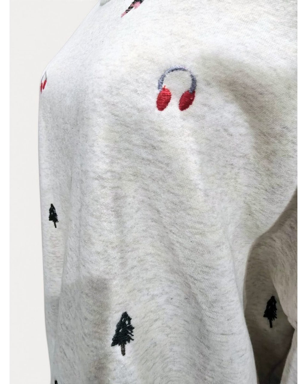 Beige Maurices Embroidered Winter Icon Sweatshirt, size XXL – photo 3