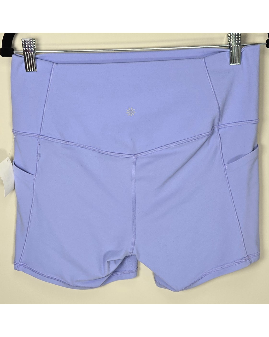 Athleta Salutation Stash Pocket II 5" Short